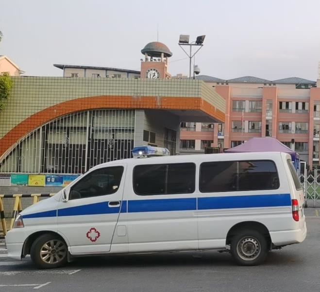 榆次救护车出租护送骨折病人一公里多少钱